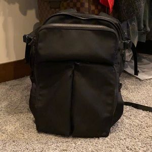 Lulu lemon multi pocket back pack
